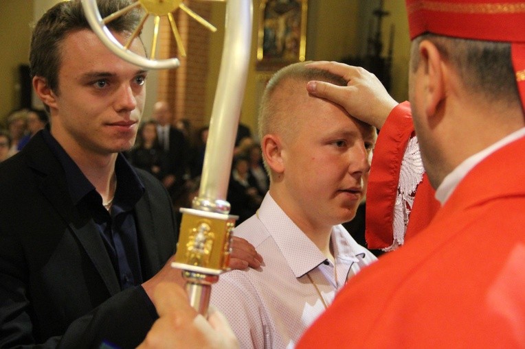 Bierzmowanie u misjonarzy w Tarnowie