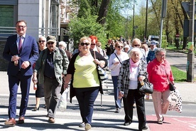 Przechadzka była okazją do rozmowy z prezydentem Witkowskim.