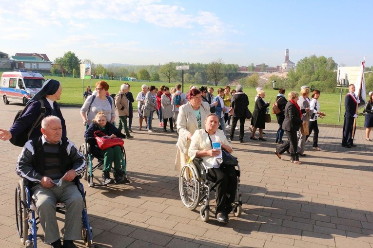 Pielgrzymi na beatyfikacji Hanny Chrzanowskiej
