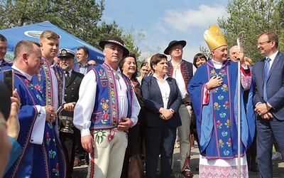 W uroczystości wzięły udział całe rodziny, a także wielu przybyłych gości, m.in. wicepremier Beata Szydło.