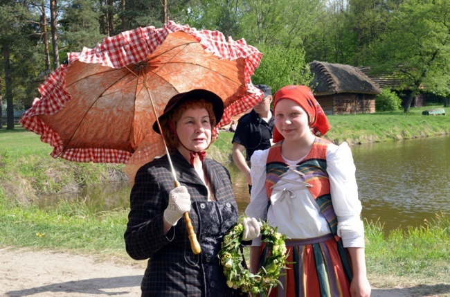 Niepodległościowy piknik w skansenie