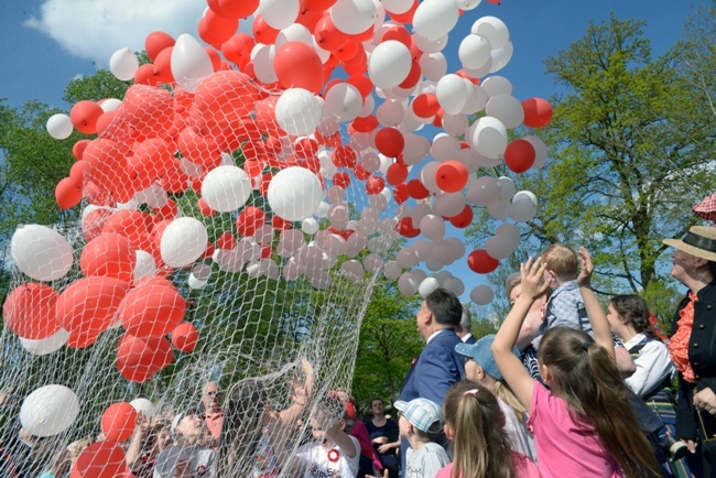 Niepodległościowy piknik w skansenie