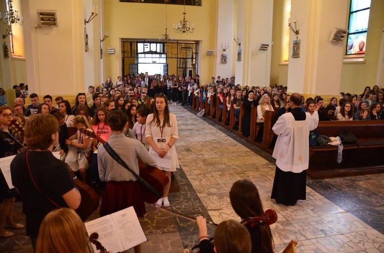 Młodzi w Annopolu i Linowie