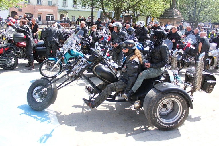 Rozpoczęcie sezonu w bazylice w Wambierzycach