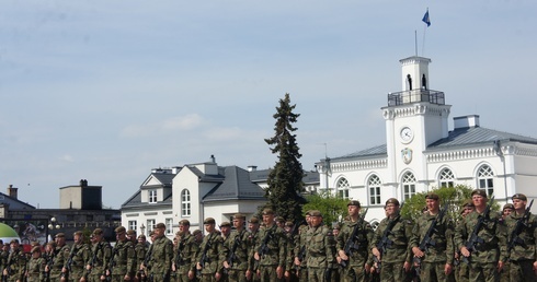 Po 10-letniej przerwie w mieście nad Łydynią odbyła się wojskowa przysięga