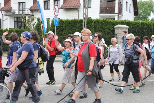 6. pielgrzymka do Bożego Miłosierdzia wyruszyła z Hałcnowa