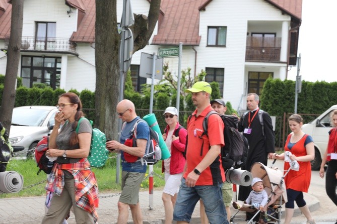 6. pielgrzymka do Bożego Miłosierdzia wyruszyła z Hałcnowa