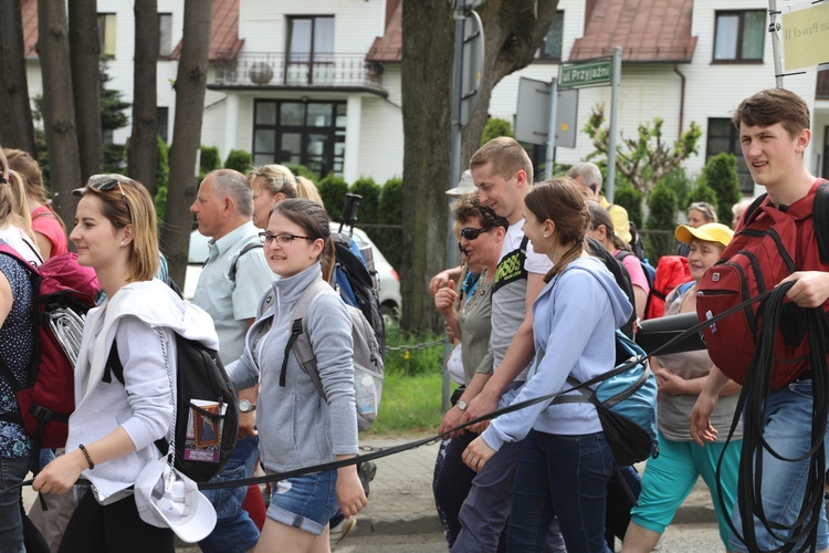 6. pielgrzymka do Bożego Miłosierdzia wyruszyła z Hałcnowa