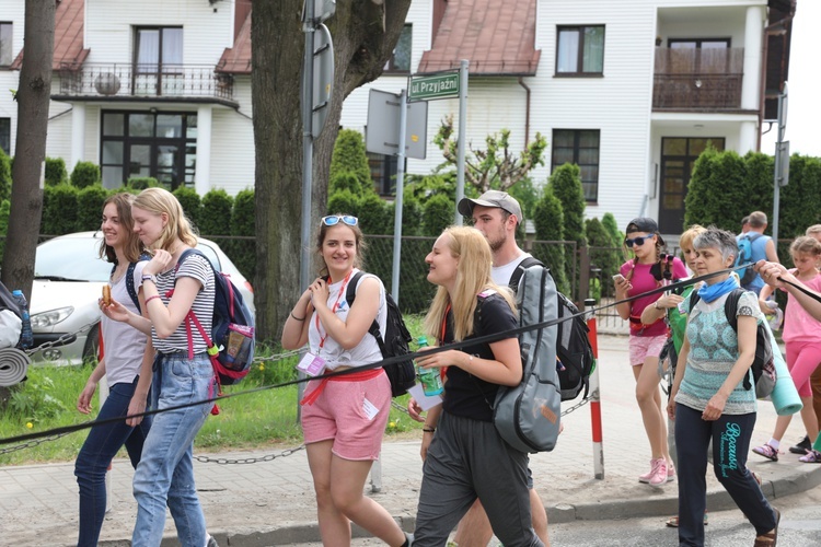 6. pielgrzymka do Bożego Miłosierdzia wyruszyła z Hałcnowa