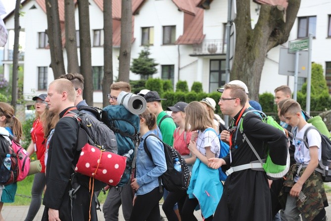 6. pielgrzymka do Bożego Miłosierdzia wyruszyła z Hałcnowa