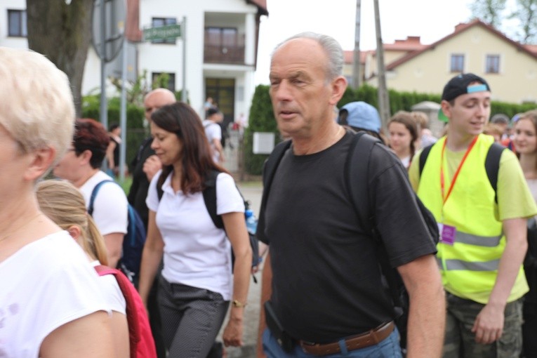 6. pielgrzymka do Bożego Miłosierdzia wyruszyła z Hałcnowa