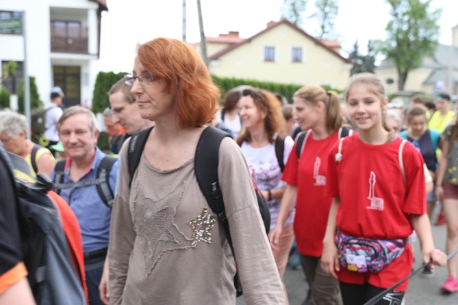 6. pielgrzymka do Bożego Miłosierdzia wyruszyła z Hałcnowa