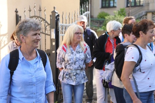 Pielgrzymi z Cieszyna w drodze do Łagiewnik - 2018