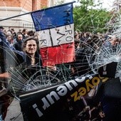 W Paryżu aresztowano prawie 200. zamaskowanych demonstrantów