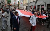 Bicie rekordu długości flagi narodowej Kraków 2018 - cz. 1