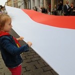 Bicie rekordu długości flagi narodowej Kraków 2018 - cz. 1