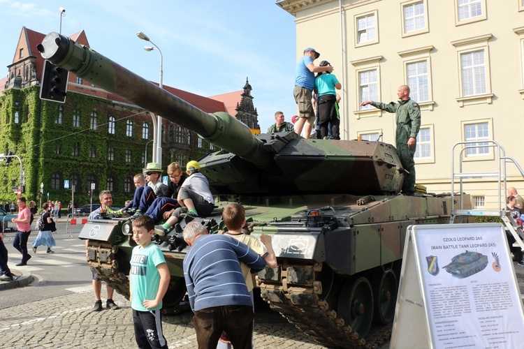 "Biało-czerwona Niepodległa", czyli Dzień Flagi we Wrocławiu