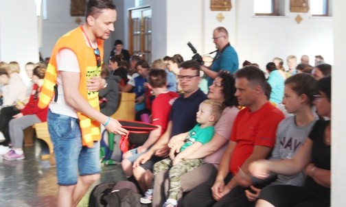 Pielgrzymkowe znaki miłosierdzia w Nidku