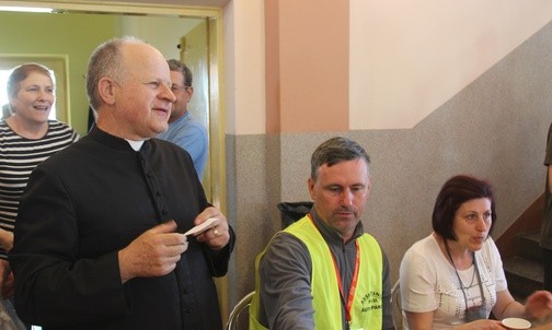Pielgrzymkowe znaki miłosierdzia w Nidku