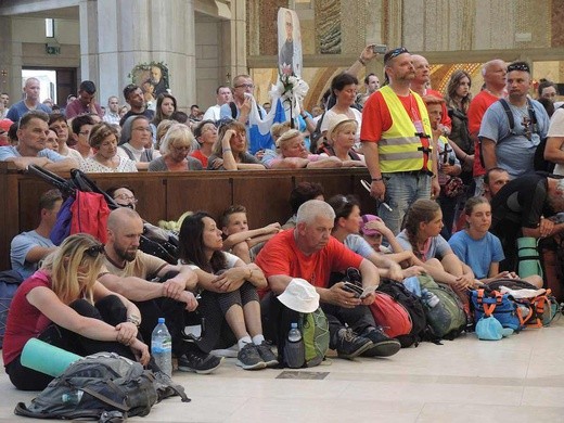 Pielgrzymi łagiewniccy w Centrum św. Jana Pawła II - 2018