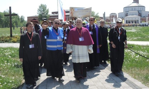 W drodze do sanktuarium Bożego Miłosierdzia