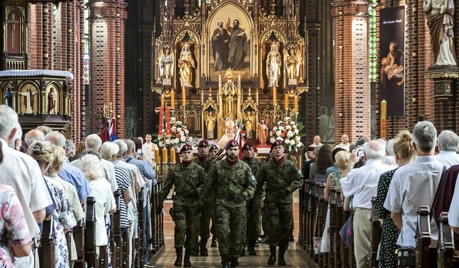 Bp Jan Kopiec: Podobieństwo do dziejów narodu wybranego jest jasne i klarowne