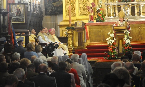 Abp Jędraszewski: Czujemy się na nowo odpowiedzialni za to, co jest, i za to, co będzie