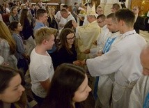 Eucharystię zakończyło osobiste błogosławieństwo przez nałożenie rąk