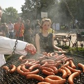 Dyspensa pozwala katolikom na jedzenie mięsa w piątek