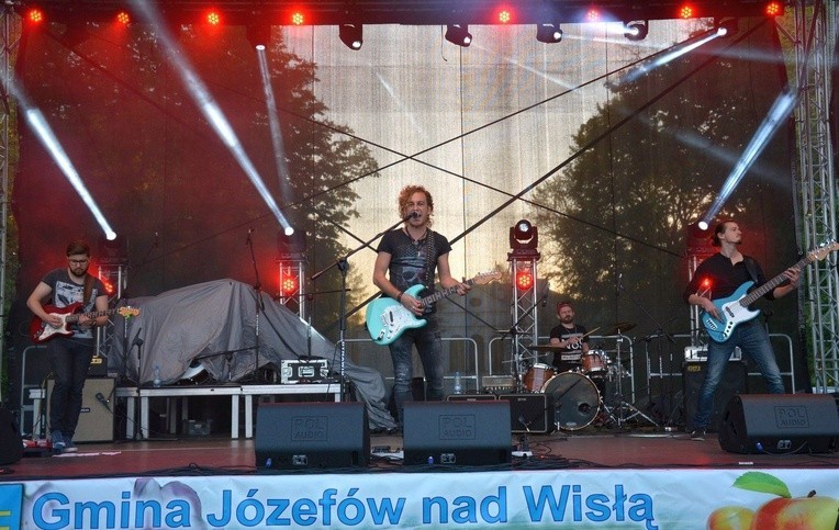 Święto Sadów w Józefowie nad Wisłą - przypominamy festyn z 2017 r.