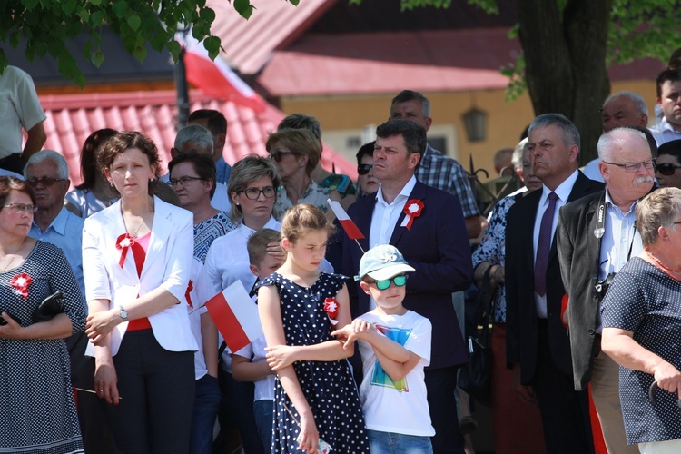 Pomnik Paderewskiego w Ciężkowicach