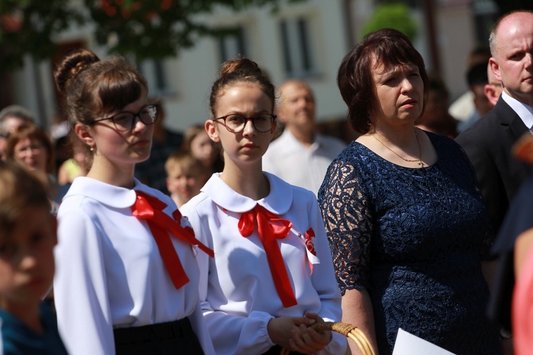 Pomnik Paderewskiego w Ciężkowicach