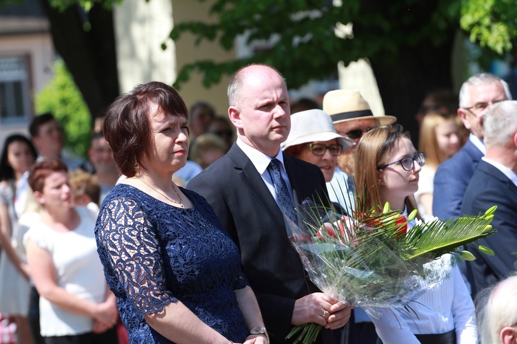 Pomnik Paderewskiego w Ciężkowicach