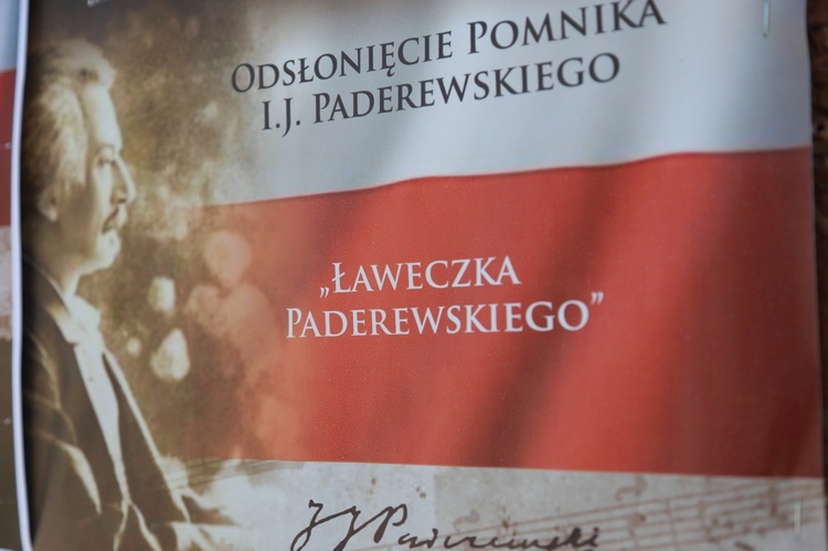 Pomnik Paderewskiego w Ciężkowicach