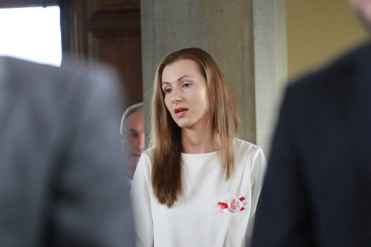 Sztandar dla szkoły w Żbikowicach