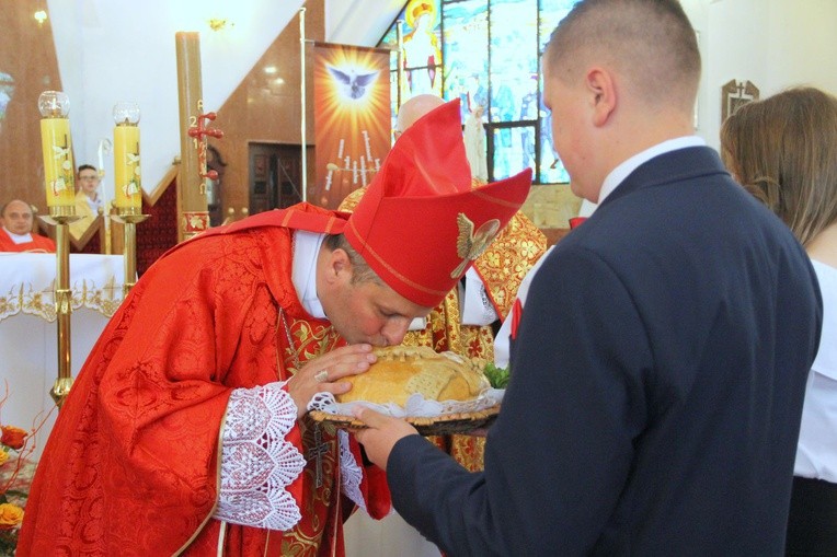 Bierzmowanie w Chomranicach