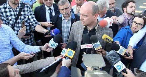 Odnaleziony górnik nie daje oznak życia