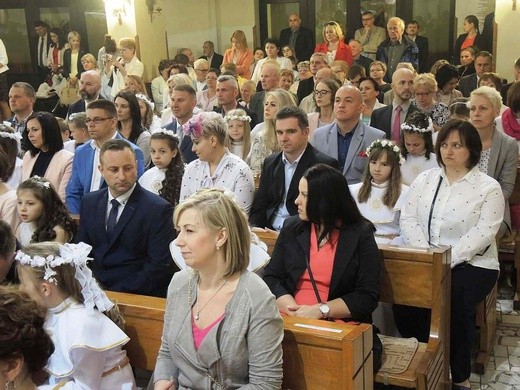 I Komunia Święta z bp. Piotrem Gregerem