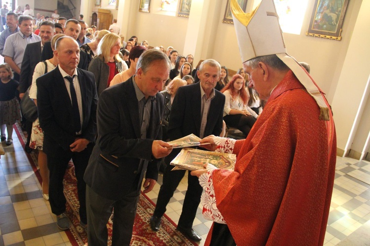 Bierzmowanie w Borzęcinie Dolnym 