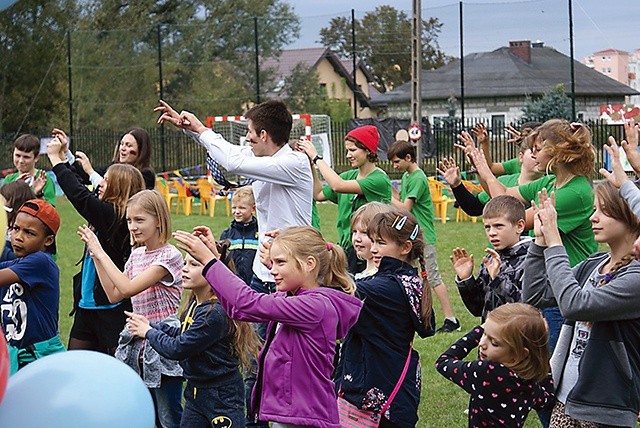 ▲	Po raz kolejny w Żyrardowie na wspólną zabawę zapraszają księża salezjanie. 