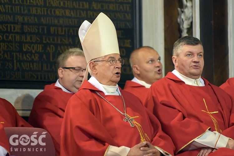 Odpust diecezjalny i 10. rocznica święceń bp. Adama Bałabucha