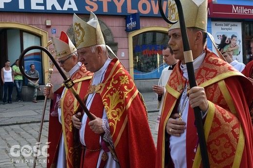 Odpust diecezjalny i 10. rocznica święceń bp. Adama Bałabucha