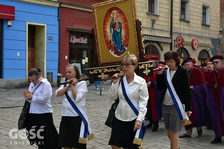 Odpust diecezjalny i 10. rocznica święceń bp. Adama Bałabucha