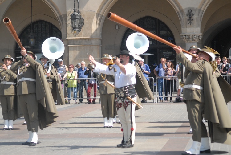 Małopolski Dzień Strażaka na Rynku Głównym 