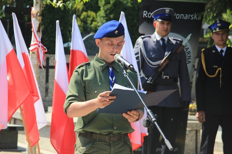 Odsłonięcie pomnika ponarskiego