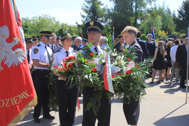 Odsłonięcie pomnika ponarskiego