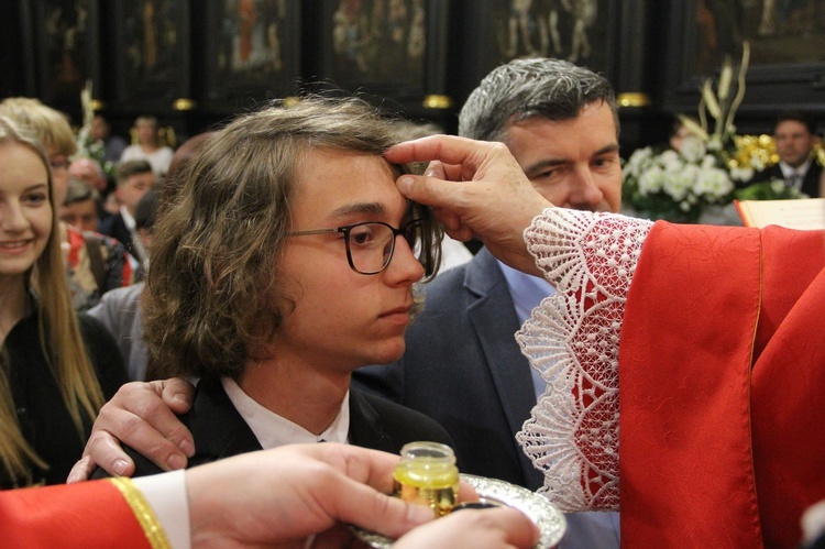 Bierzmowanie w bocheńskiej bazylice