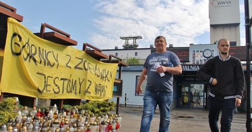 Mikrofon w odciętym chodniku już działa