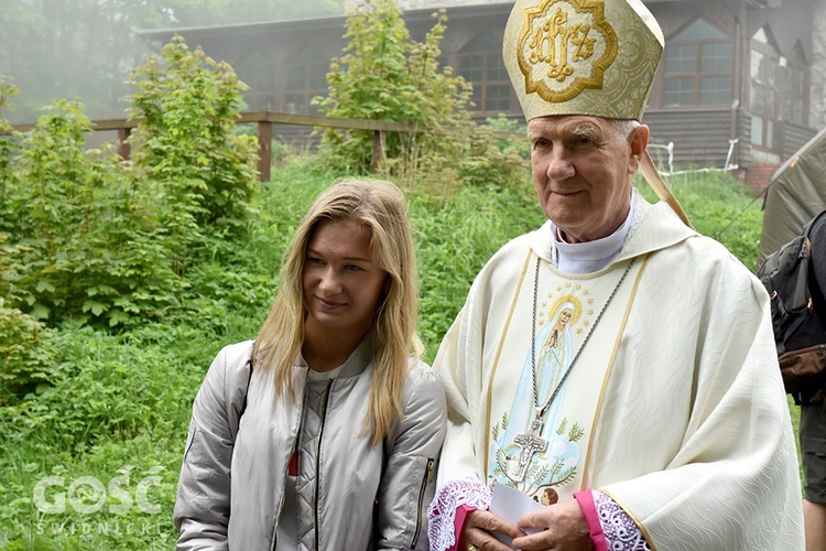 XIV Pielgrzymka Wałbrzyskiej Młodzieży na Chełmiec