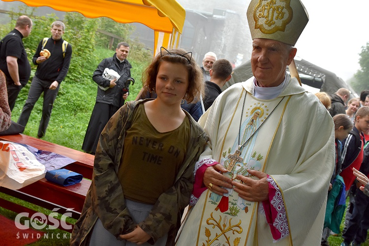 XIV Pielgrzymka Wałbrzyskiej Młodzieży na Chełmiec